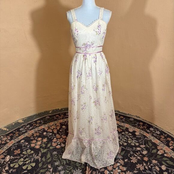 Vintage Dresses & Skirts - Vintage 70s Floral Prairie Maxi Dress Womens Small Cottagecore Lace Set USA